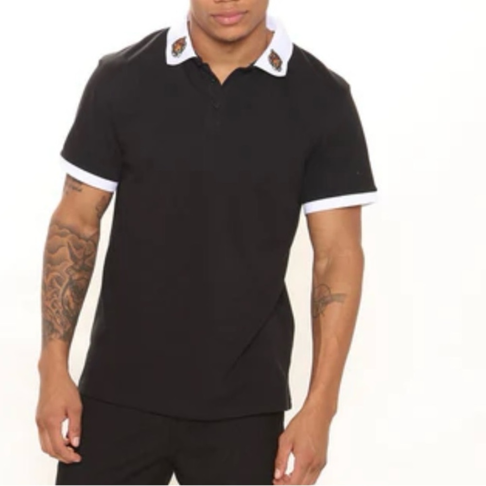 Men’s black polo shirt with tigers on collar 🐯 Size XXL